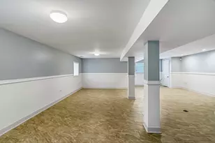 2326 Elmwood Ave, Berwyn, IL 60402 - Photo 16