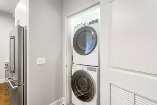 850 N Lake Shore Dr, Chicago, IL 60611 - Photo 14