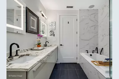 676 N Kingsbury Street #104, Chicago, IL 60654 - Photo 20