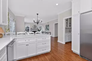 1614 Sawyer Ave, Glen Ellyn, IL 60137 - Photo 4