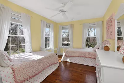 1614 Sawyer Avenue, Glen Ellyn, IL 60137 - Photo 20