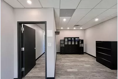 480 W Lake Street #2, Roselle, IL 60172 - Photo 4