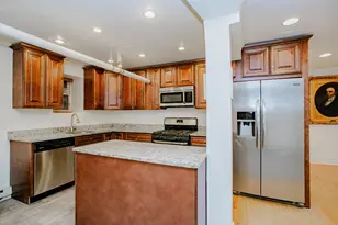 622 W Briar Pl, Chicago, IL 60657 - Photo 8