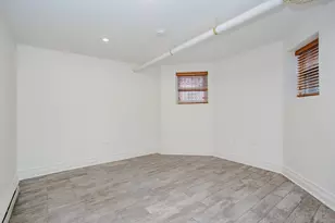 622 W Briar Pl, Chicago, IL 60657 - Photo 14