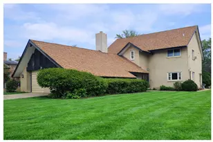 863 N Northwest Hwy, Park Ridge, IL 60068 - Photo 1