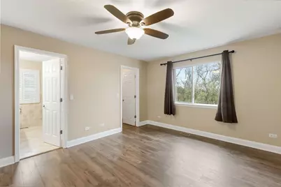 28621 Wagon Trail Road, Lakemoor, IL 60051 - Photo 10