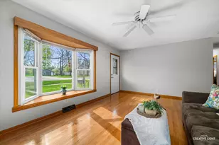 1117 Douglas Ave, Aurora, IL 60505 - Photo 4