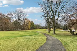 105 W Dover Dr, Mount Prospect, IL 60056 - Photo 46