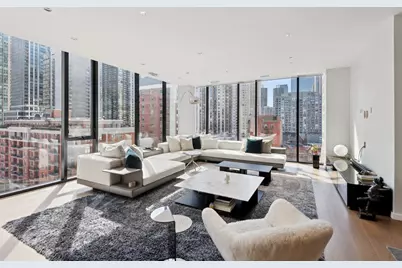 56 W Huron Street #9, Chicago, IL 60654 - Photo 4