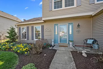 2138 Derby Court, Wheaton, IL 60189 - Photo 2