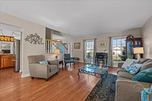 2138 Derby Ct, Wheaton, IL 60189 - Photo 4