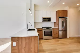 1950 W Lawrence Ave, Chicago, IL 60640 - Photo 4