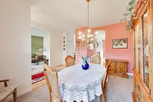 5660 Trinity Ct, Gurnee, IL 60031 - Photo 6