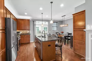 409 Lexington Ln, Rolling Meadows, IL 60008 - Photo 6