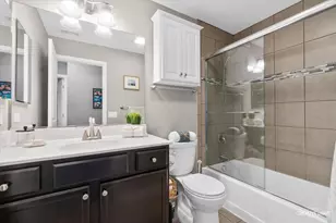 409 Lexington Ln, Rolling Meadows, IL 60008 - Photo 14
