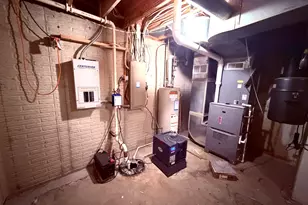 408 E Croan St, Irvington, IL 62848 - Photo 10