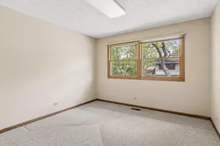 5S671 Park Meadow Dr, Naperville, IL 60540 - Photo 28