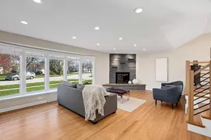 452 E Adams St, Elmhurst, IL 60126 - Photo 10