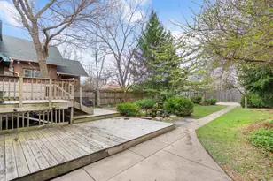 1043 N Grove Ave, Oak Park, IL 60302 - Photo 22