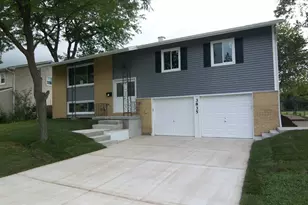 3835 Winston Dr, Hoffman Estates, IL 60192 - Photo 1