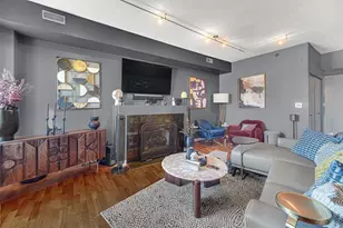 4350 N Broadway St, Chicago, IL 60613 - Photo 8