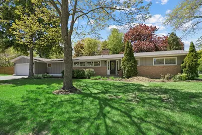 505 S Butterfield Road, Libertyville, IL 60048 - Photo 1