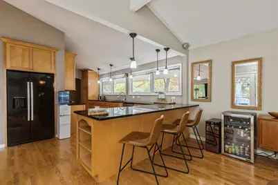 505 S Butterfield Road, Libertyville, IL 60048 - Photo 4