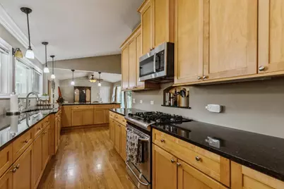 505 S Butterfield Road, Libertyville, IL 60048 - Photo 2