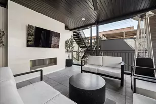 2640 N Bosworth Ave, Chicago, IL 60614 - Photo 32