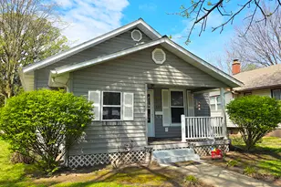 322 Linden Ave, Centralia, IL 62801 - Photo 2