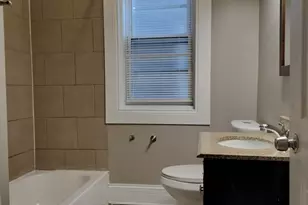 7729 S Essex Ave, Chicago, IL 60649 - Photo 18