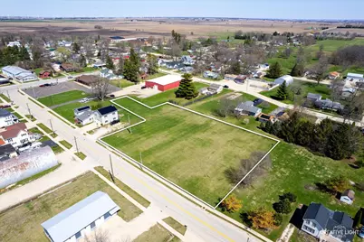 237 Peru Street, Paw Paw, IL 61353 - Photo 2