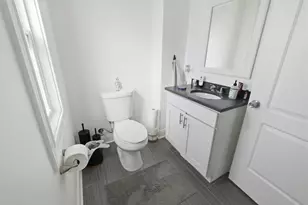 410 Standish St, Elgin, IL 60123 - Photo 18