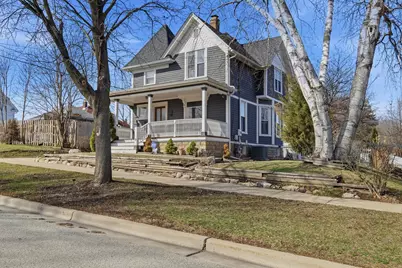 410 Standish Street, Elgin, IL 60123 - Photo 2