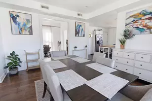 410 Standish St, Elgin, IL 60123 - Photo 14