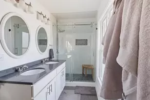 410 Standish St, Elgin, IL 60123 - Photo 26