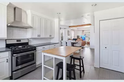 410 Standish Street, Elgin, IL 60123 - Photo 16