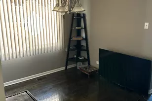 10032 S Calumet Ave, Chicago, IL 60628 - Photo 2