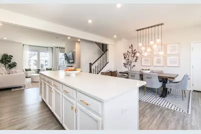 776 Rockwell Lane, Des Plaines, IL 60016 - Photo 12