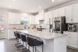 776 Rockwell Ln, Des Plaines, IL 60016 - Photo 8