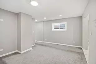 107 N State St, Aurora, IL 60505 - Photo 12