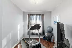 737 W St Johns Pl, Addison, IL 60101 - Photo 10