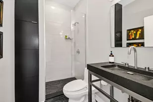 653 N Kingsbury St, Chicago, IL 60610 - Photo 16