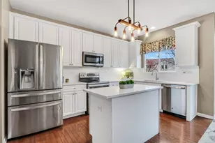 296 Biros Ln, Round Lake, IL 60073 - Photo 12