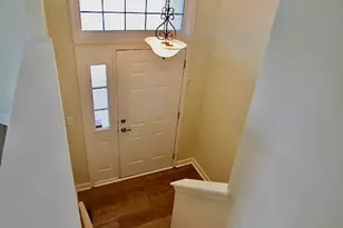 2667 Woodmere Dr, Darien, IL 60561 - Photo 2