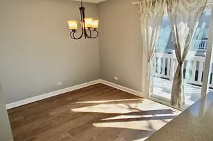 2667 Woodmere Dr, Darien, IL 60561 - Photo 12