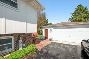 7437 Garden Ln, Justice, IL 60458 - Photo 30