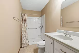 3215 53rd St, Moline, IL 61265 - Photo 28