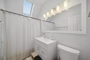 1532 W Oakdale Ave, Chicago, IL 60657 - Photo 12