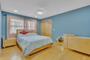730 Castlewood Ln, Deerfield, IL 60015 - Photo 8